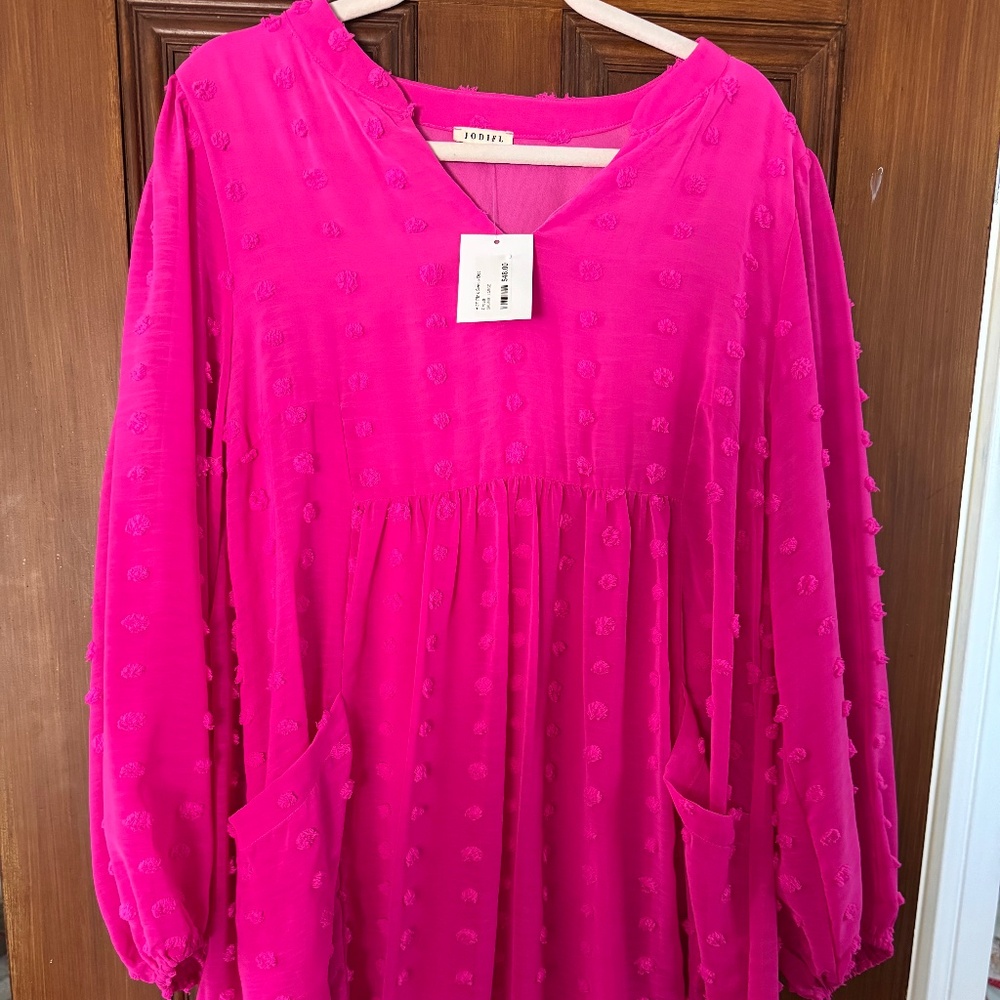 NWT - HOT PINK - Swiss Dot - Pockets - fully lined - elastic at cuffs